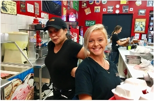 Hot Rods Diner | 50's Style Diner